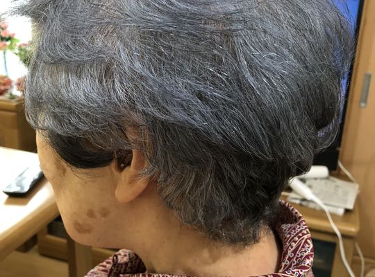 カット後の女性